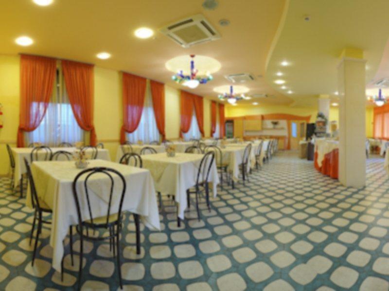 Hotel Vannucci Ріміні Екстер'єр фото